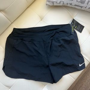 L Nike Women's Dri-FIT 3'' Running Shorts